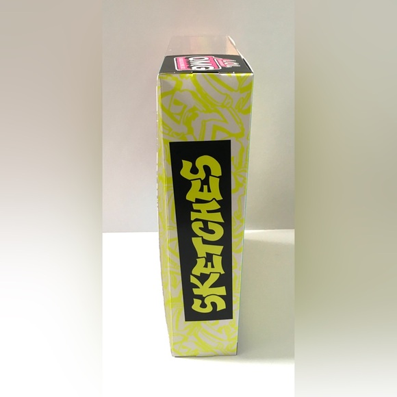 L.O.L. Surprise! LOL Surprise OMG Sketches Fashion Doll with 20 Surprises - Picture 3 of 7